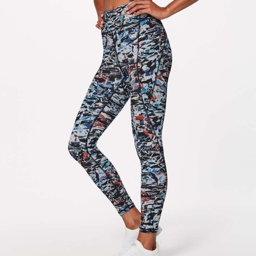 🔥lululemon athletica Multicolor Camouflage Leggings